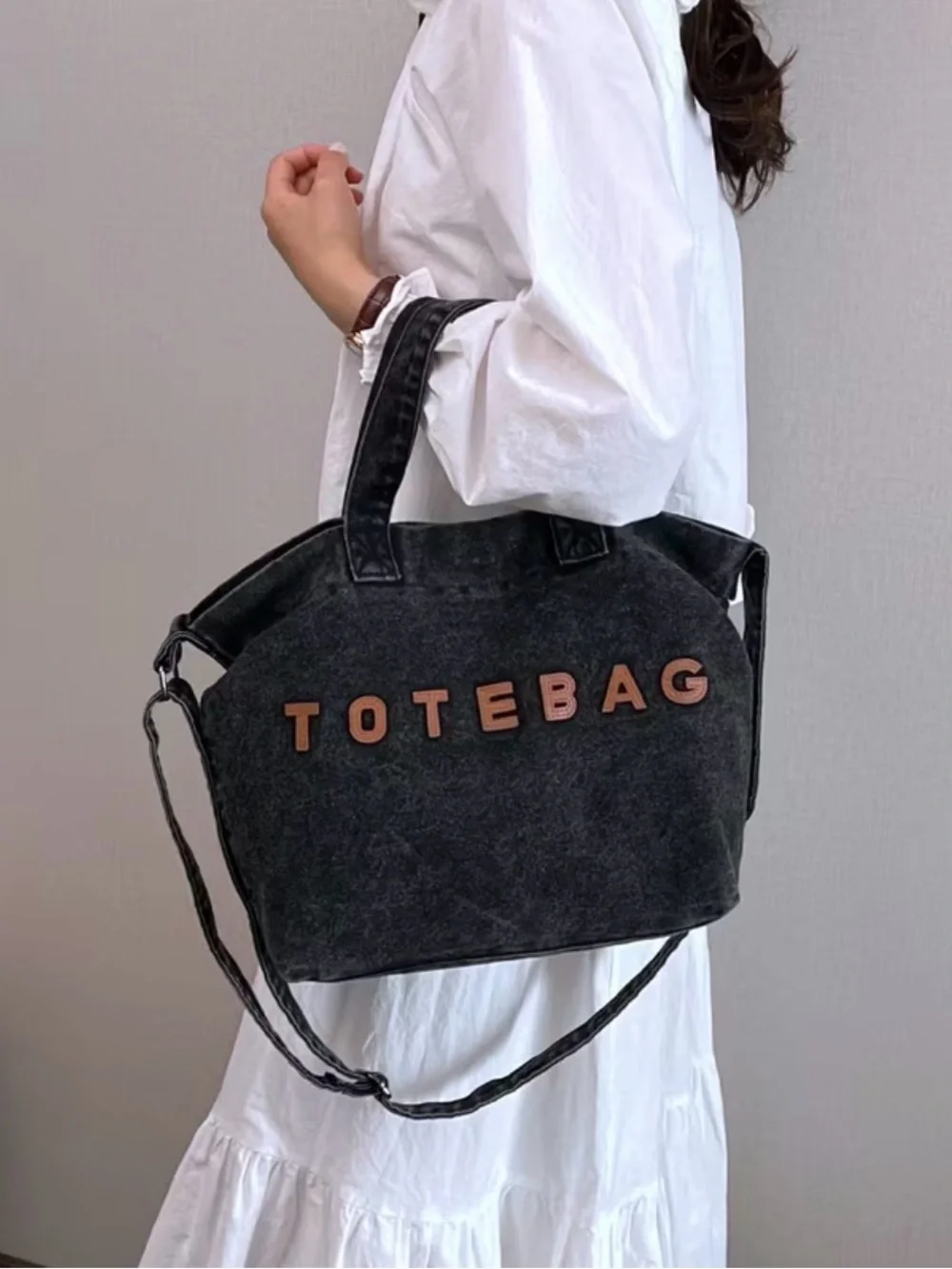 TOTEBAG Black Tote Bag with Shoulder Strap